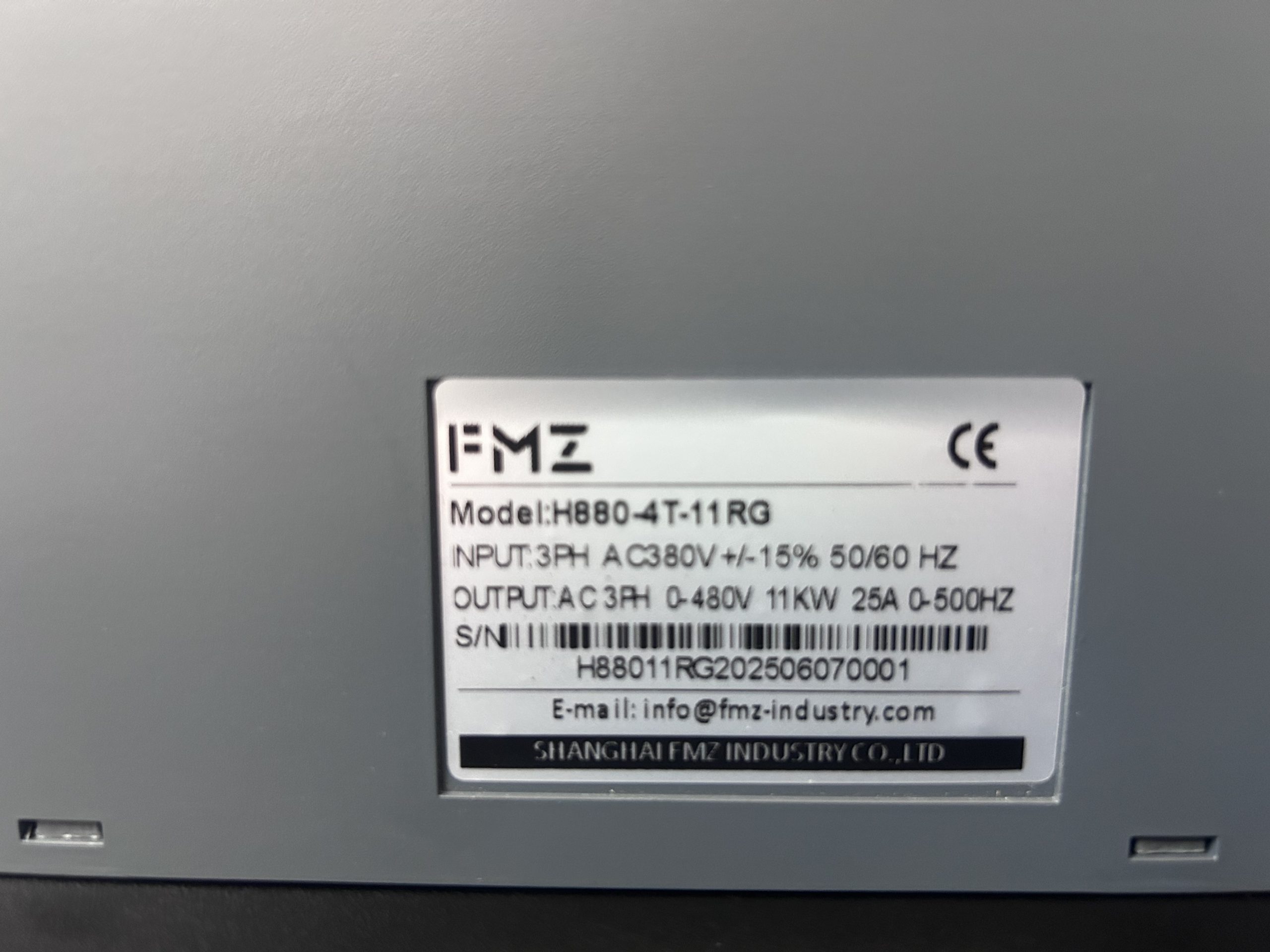 Variador de Frecuencia Trifásico FMZ 11 kW / 15 HP H880-4T-11RG) - Imagen 5